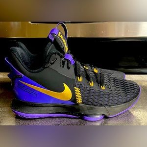 Mens Nike Lebron James Air Zoom Witness 5 LA Lakers BB Shoes CQ9380-003 Sz 9.5
